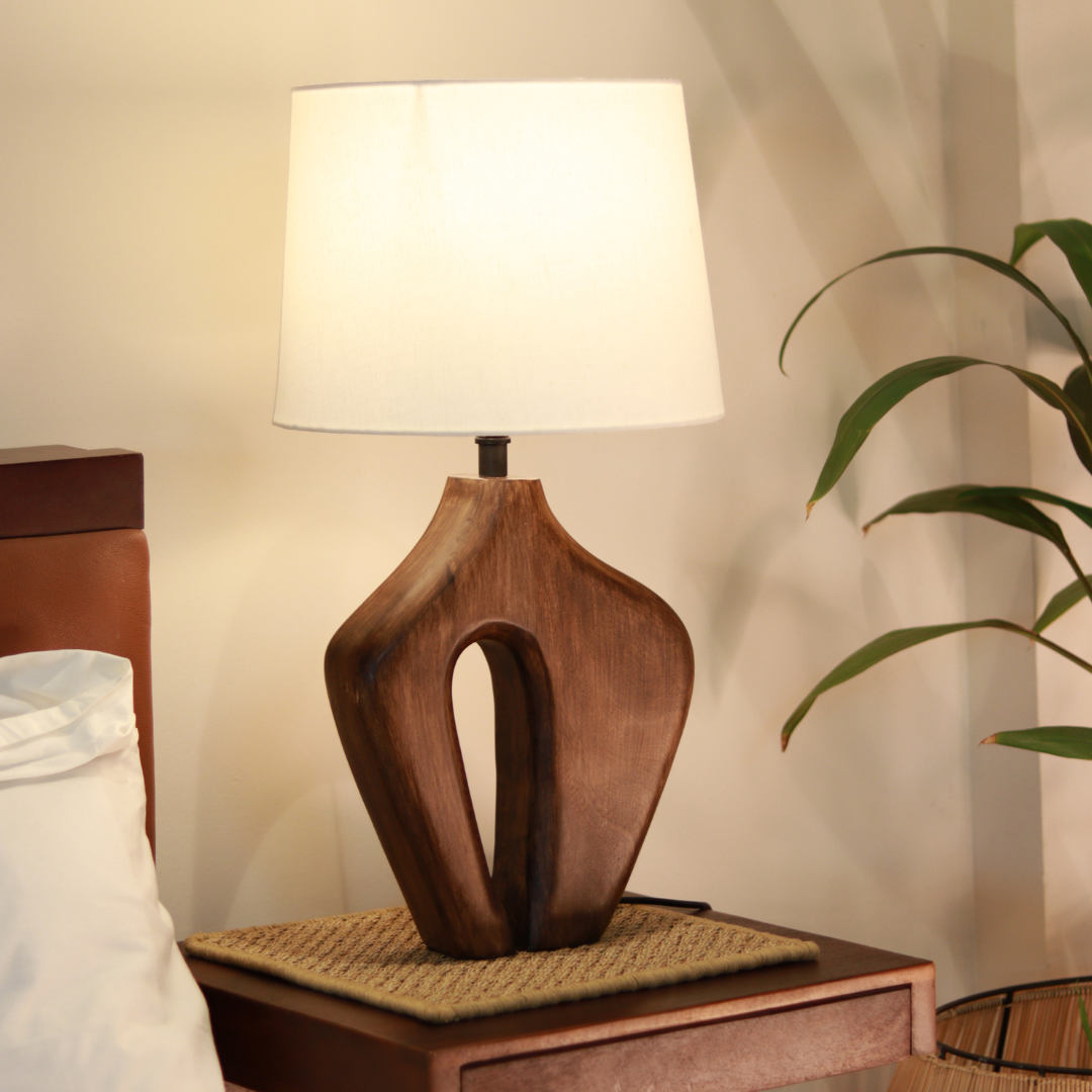 Pheonix Wooden Lamp1