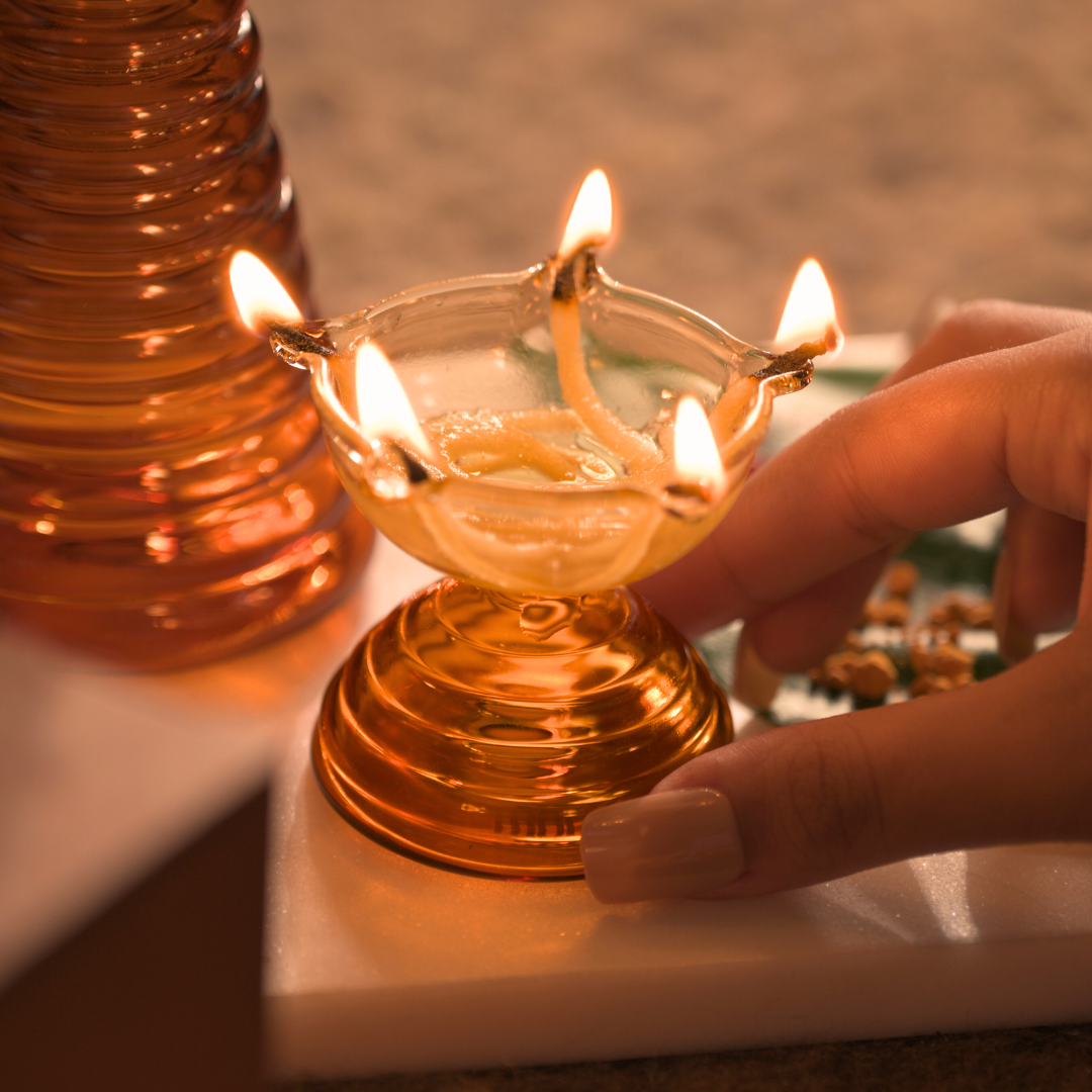 Muun Glass Puja Bundle - Tall Diya + Short Diya + Bell