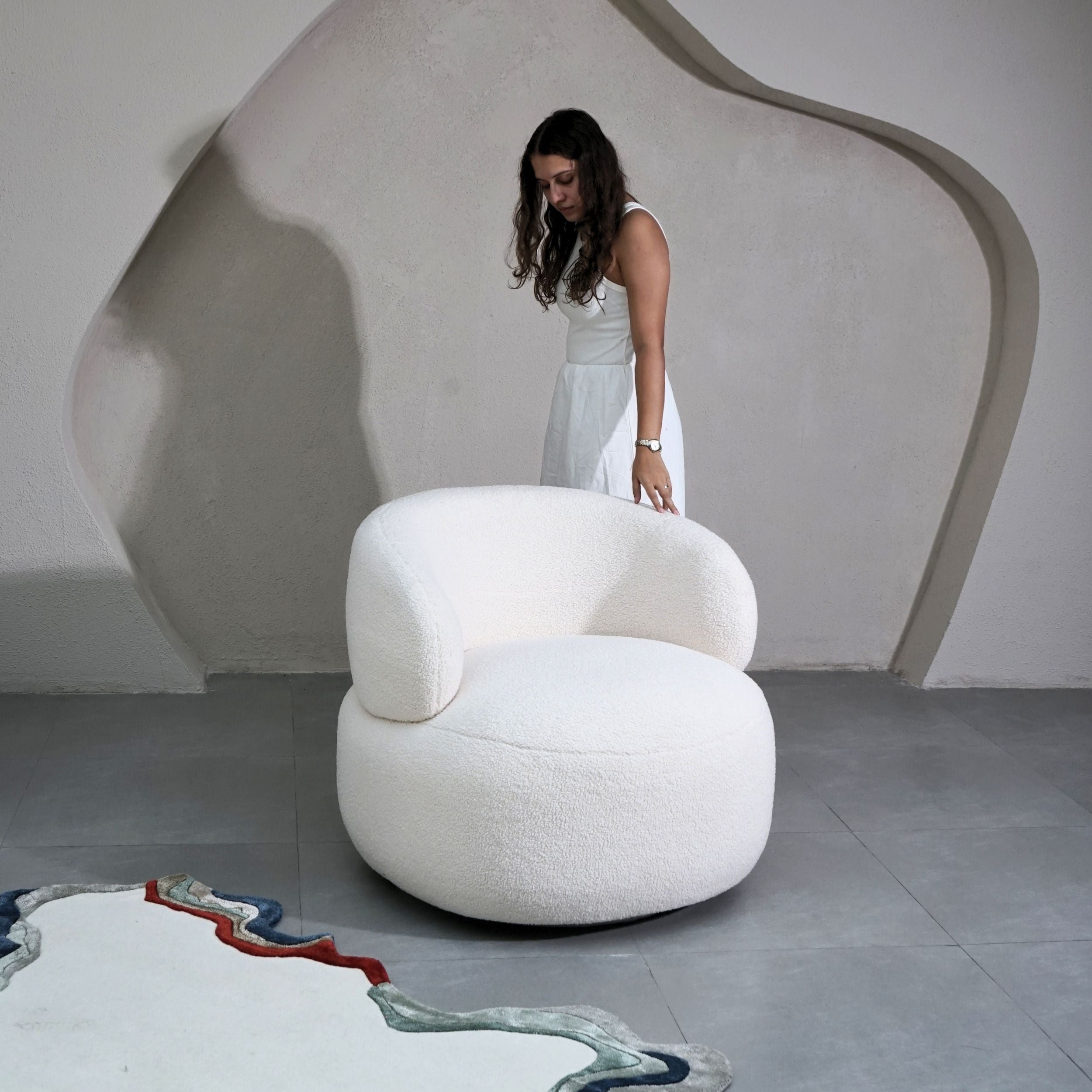Leia Bouclé Swivel Chair - White