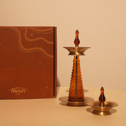 Muun Nilavilakku Oil Lamp