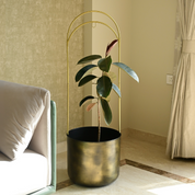 Luna Standing Planter