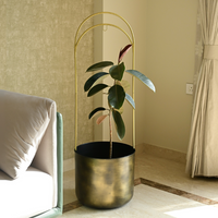 Luna Standing Planter